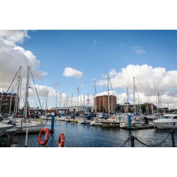 Hull's marina