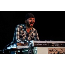 Nick Wight of UK Foo Fighters