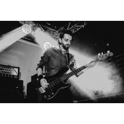 Arron Warner of UK Foo Fighters